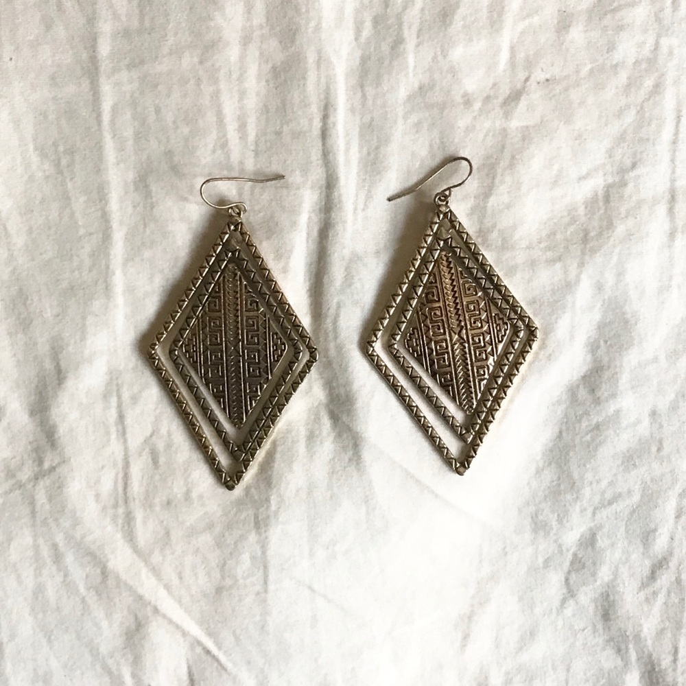 Earring and studs